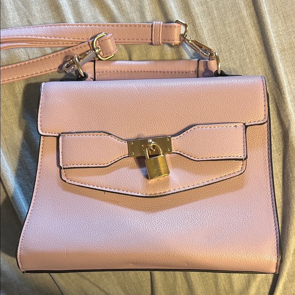 Elegant lilac Handbag